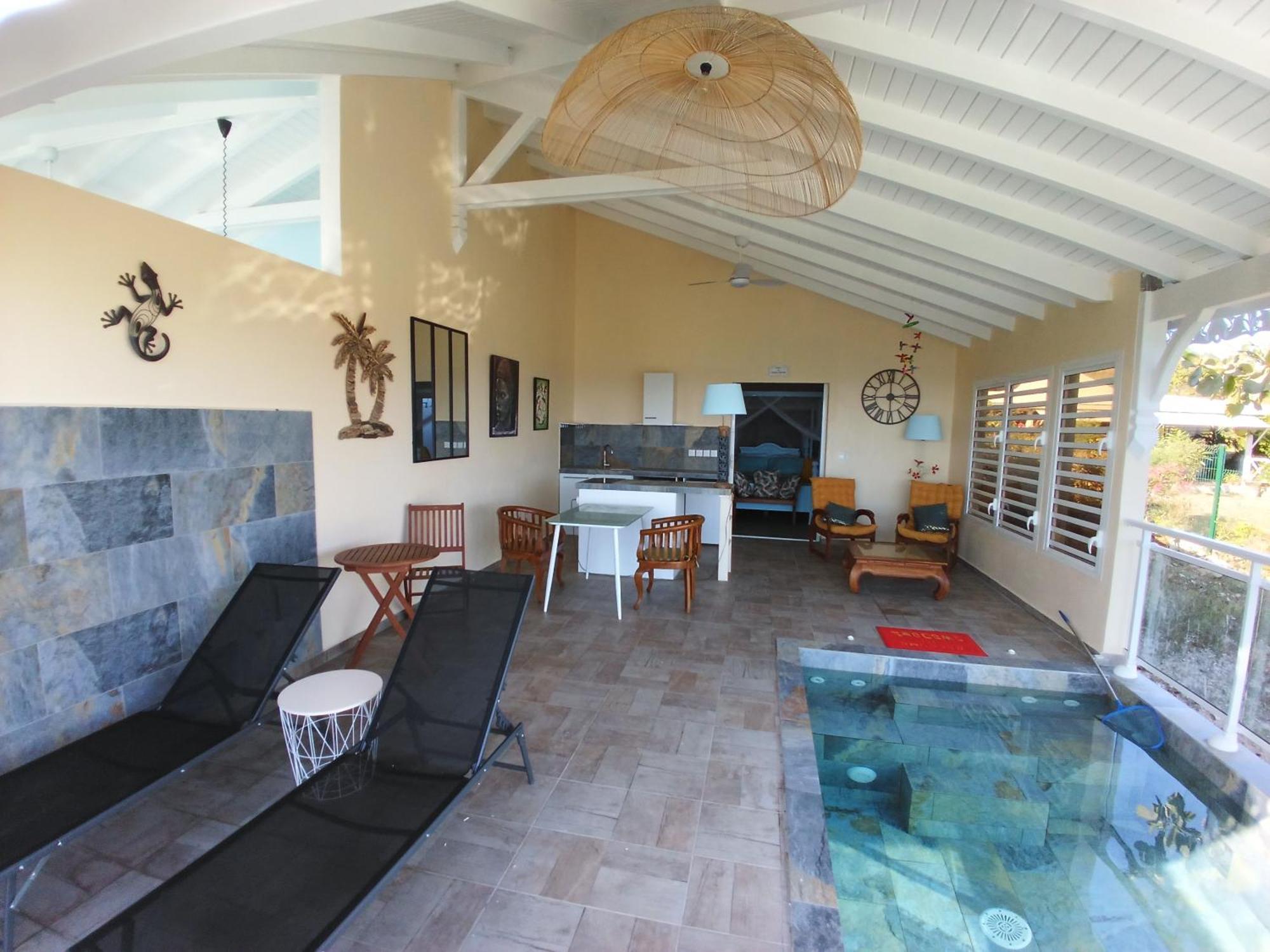 Aux Colibris Amoureux : Loft De Standing Avec Vue Mer Grand-Bourg  Exterior photo